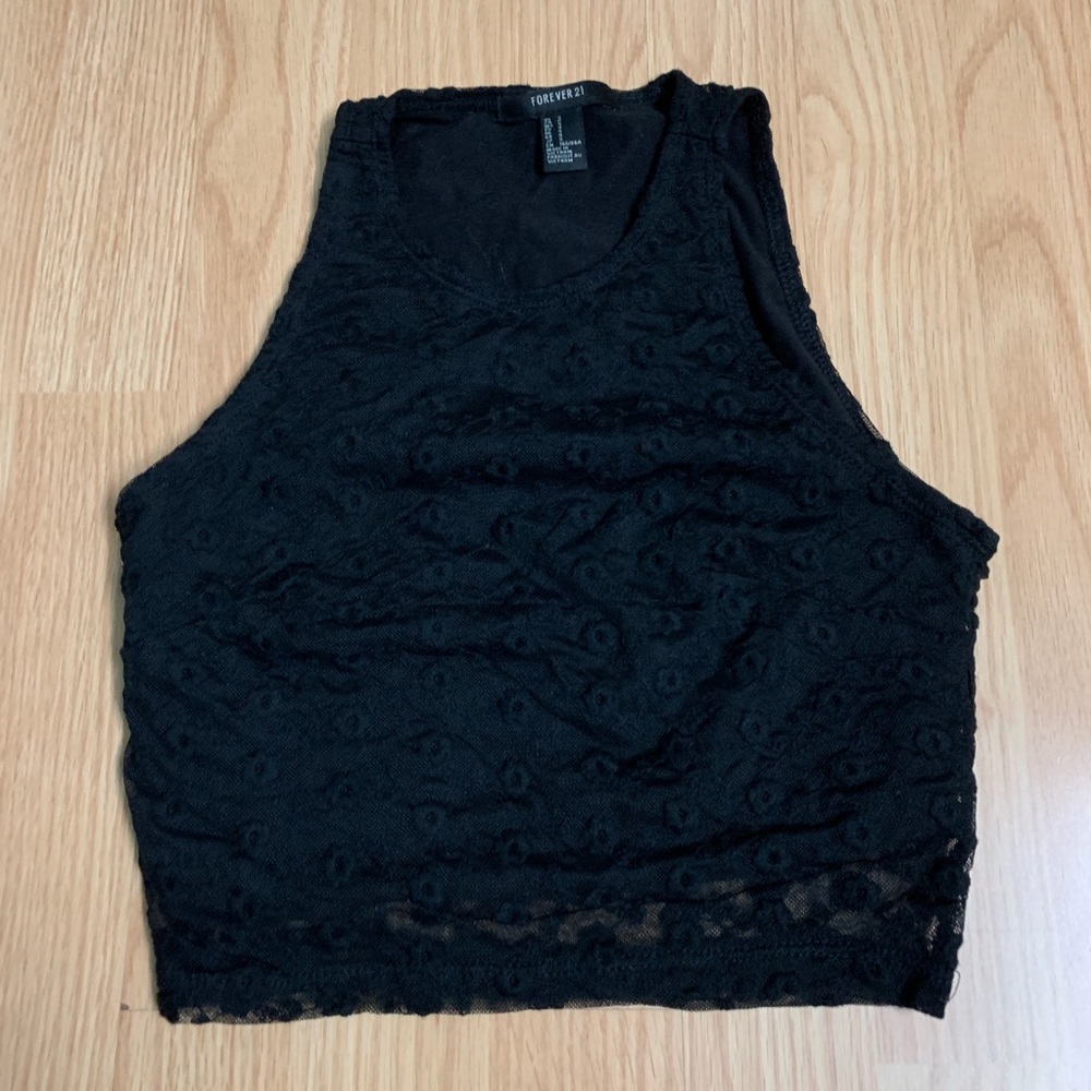 Forever 21 Cropped Lace tank